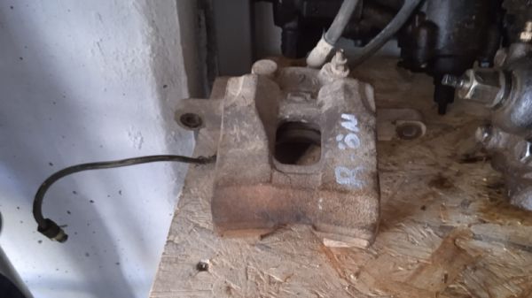 NİSSAN D22 ÇIKMA FREN MERKEZİ