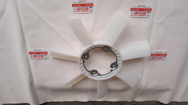 NİSSAN NAVARA PERVANE