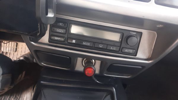 NİSSAN SKYSTAR KLİMA PANELİ